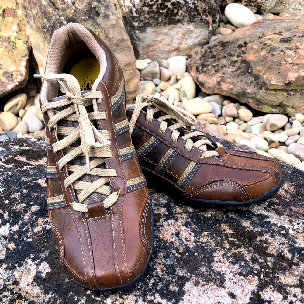 Skechers Men’s UrbanTrack Oxfords Sz 8.5